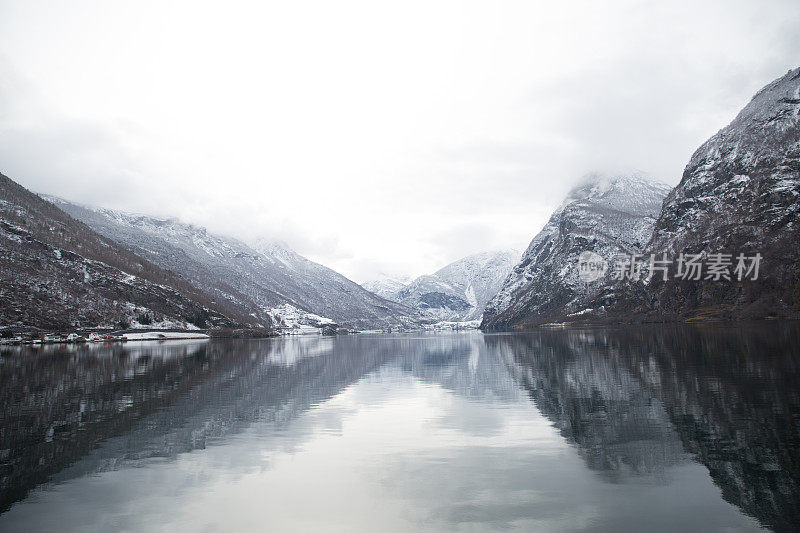 挪威冬季的n øyfjord